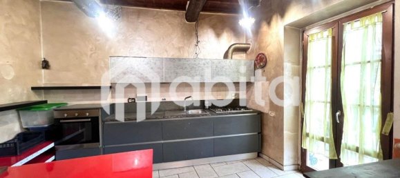 5 rooms House in Terranuova Bracciolini, Italy No. 90958 13