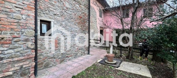 5 rooms House in Terranuova Bracciolini, Italy No. 90958 7