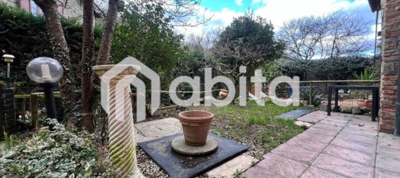 5 rooms House in Terranuova Bracciolini, Italy No. 90958 8