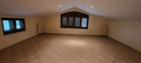 7 Schlafzimmer Haus in Benevento, Italy, Nr. 319958 22