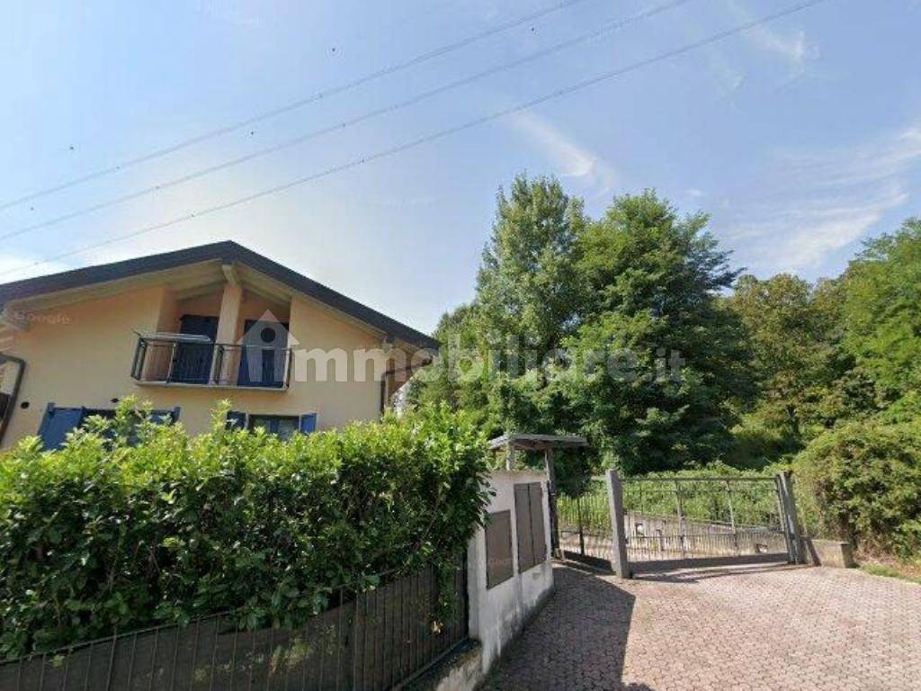 2 غرف نوم شقة في Cuveglio, Italy رقم 283541