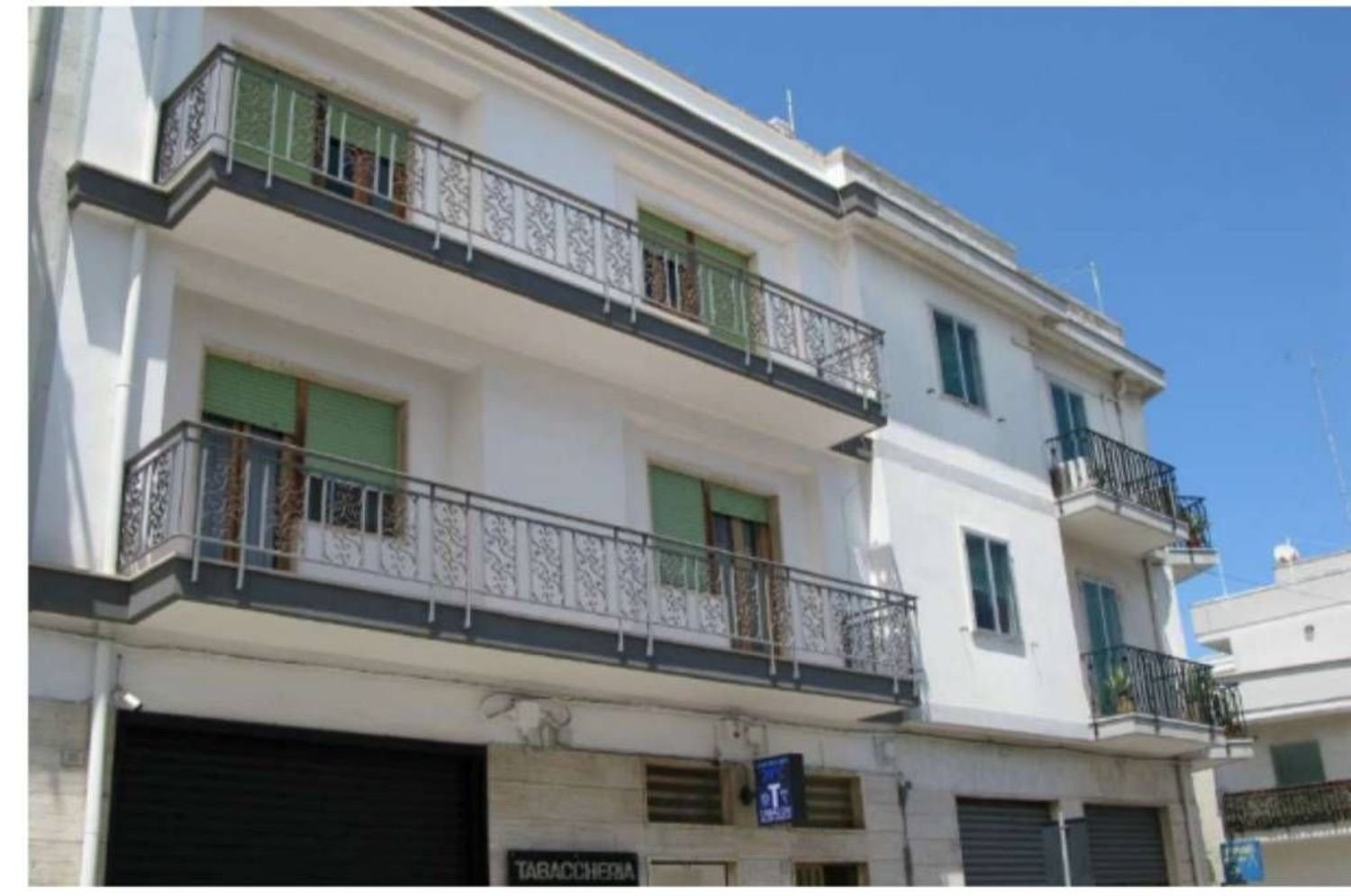 Apartamento de 4 habitaciónes en Alberobello, Italy No. 96456