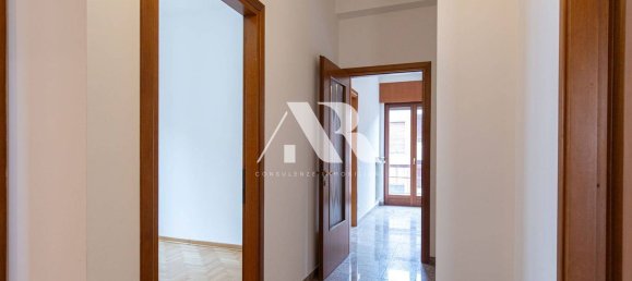 Apartamento de 5 dormitorios en Verona, Italy No. 378283 3