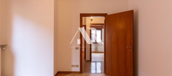 Apartamento de 5 dormitorios en Verona, Italy No. 378283 23