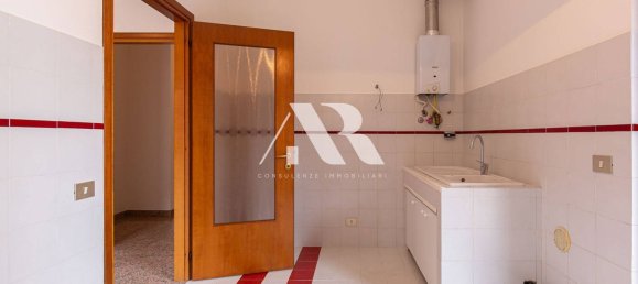 Apartamento de 5 dormitorios en Verona, Italy No. 378283 13