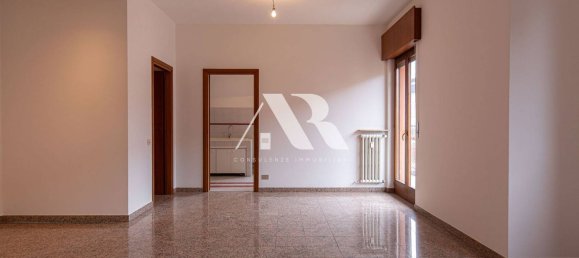 Apartamento de 5 dormitorios en Verona, Italy No. 378283 10