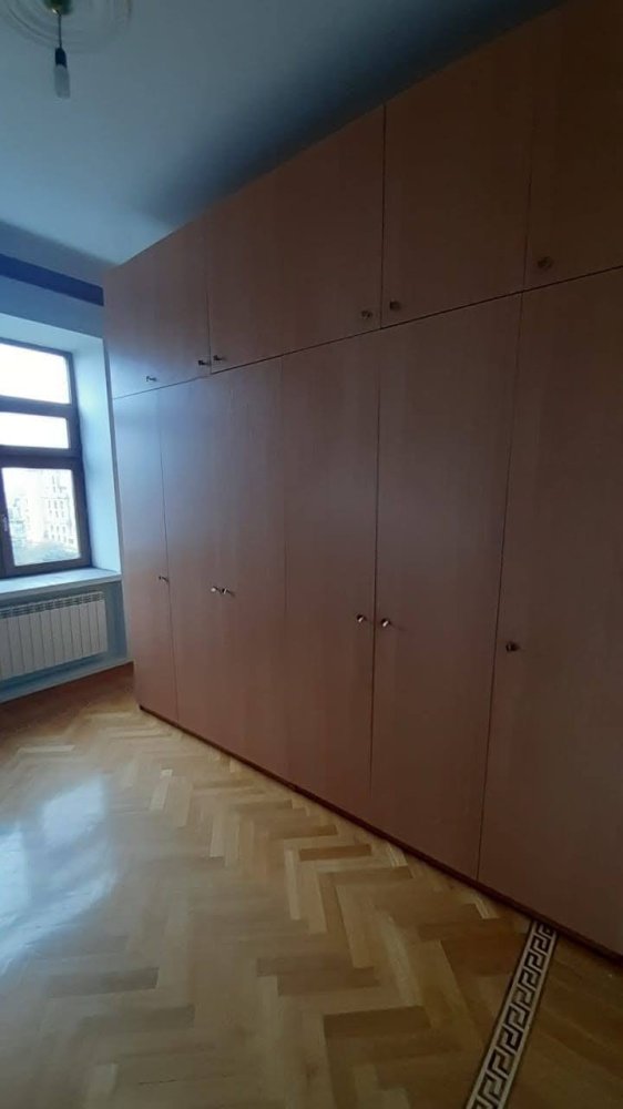 Квартира с 4 спальнями в Насиминский район, Азербайджан № 2353