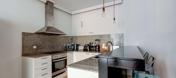 Apartamento de 8 dormitorios en Ciudad Vieja, Spain No. 153752 33