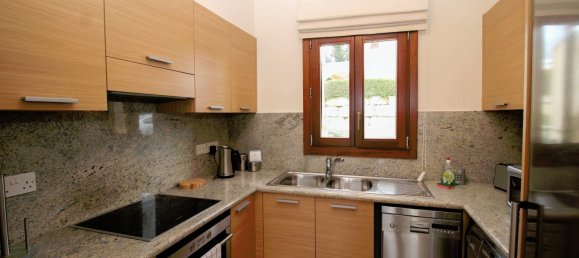 2 Schlafzimmer Wohnung in Aphrodite Hills, Cyprus, Nr. 22332 3