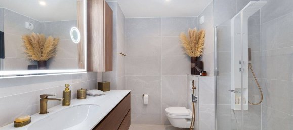 6 bedrooms Apartment in Paris, France No. 334207 12