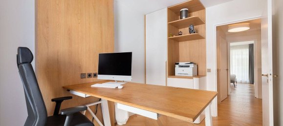 6 bedrooms Apartment in Paris, France No. 334207 11