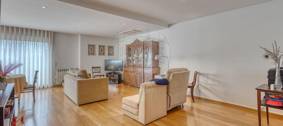 4 chambres Appartement à Porto, Portugal No. 40647 2