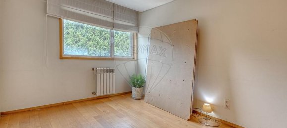 4 chambres Appartement à Porto, Portugal No. 40647 5