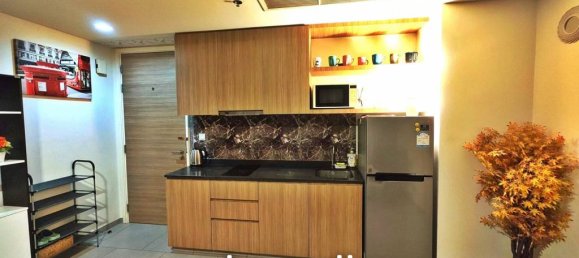 Apartamento com 1 quarto em condomínio em Bang Lamung, Thailand N.º 16398 5