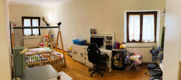 Casa de 3 habitaciónes en Melegnano, Italy No. 6986 15