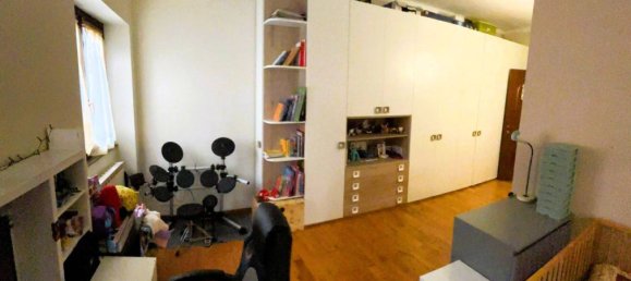 Casa de 3 habitaciónes en Melegnano, Italy No. 6986 14