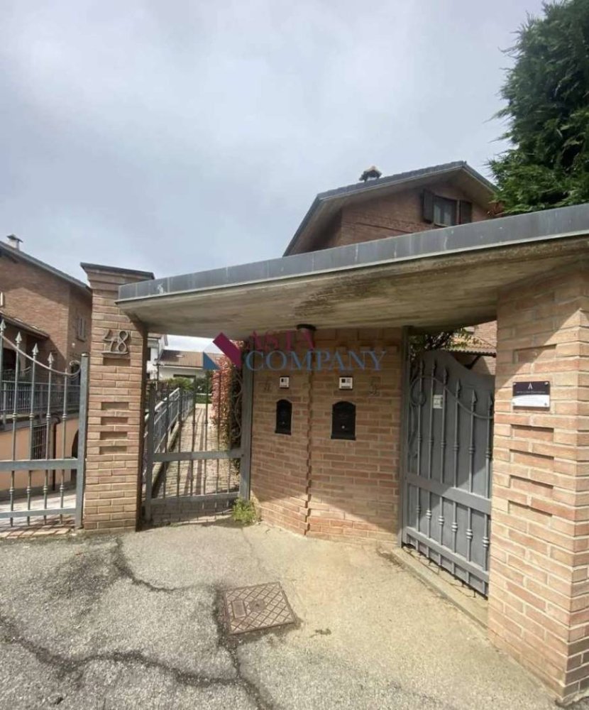 3 chambres Villa à Rivalta di Torino, Italy No. 68440