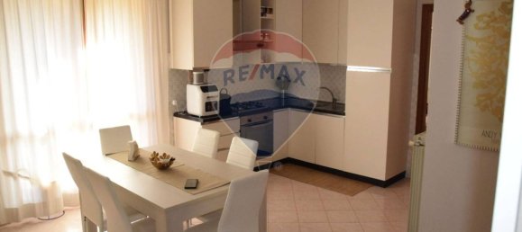 3 bedrooms Apartment in Pozzo d'Adda, Italy No. 20348 2