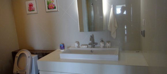 4 bedrooms Condo in Pattaya, Thailand No. 3919 21