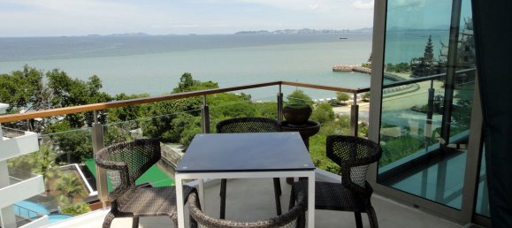 4 bedrooms Condo in Pattaya, Thailand No. 3919 9