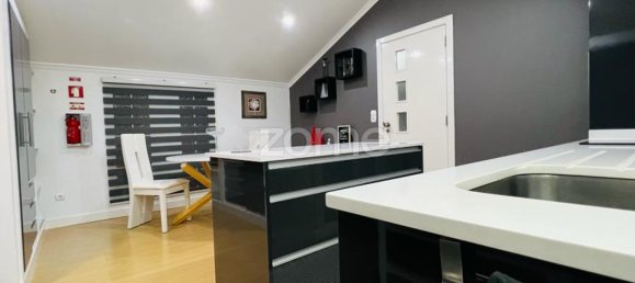 3 bedrooms House in Calheta, Portugal No. 146072 5