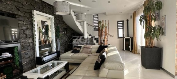 3 bedrooms House in Calheta, Portugal No. 146072 8