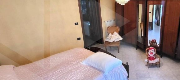 4 rooms Villa in Bucciano, Italy No. 20154 8
