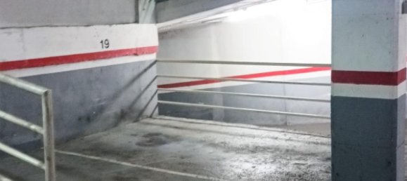 Garage à Eixample, Spain 26m² No. 111786 9