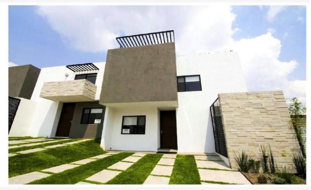 Casa de 3 dormitorios en Querétaro, Mexico No. 146467