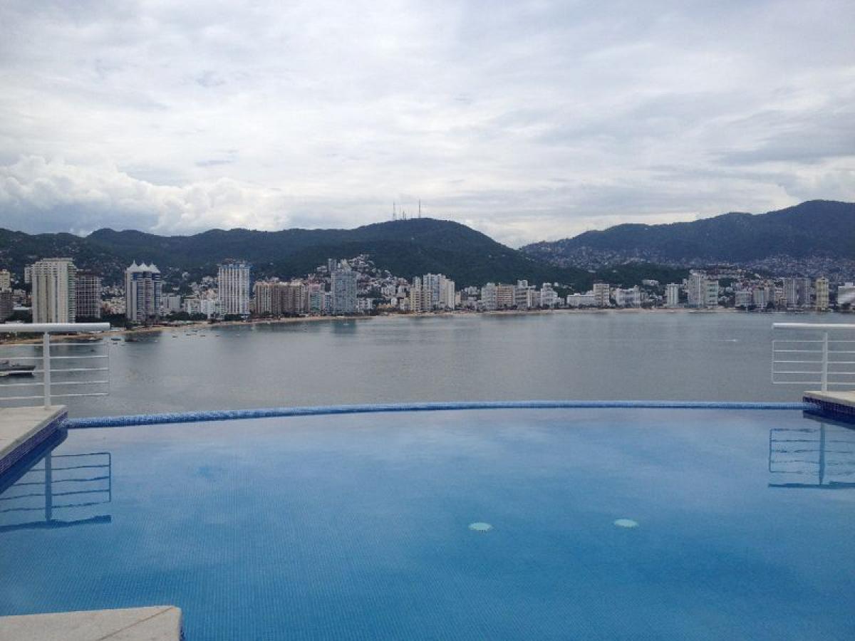 5 bedrooms Apartment in Guerrero, Mexico No. 161450