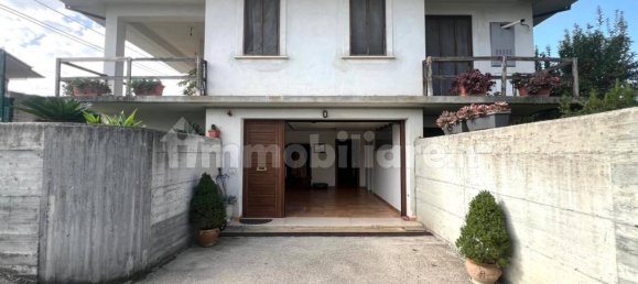 3 bedrooms Villa in Sora, Italy No. 55823 5