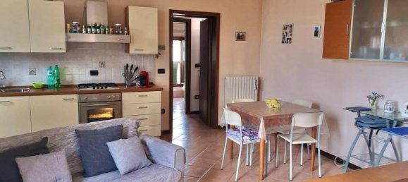 2 rooms Apartment in Quistello, Italy No. 108389 3