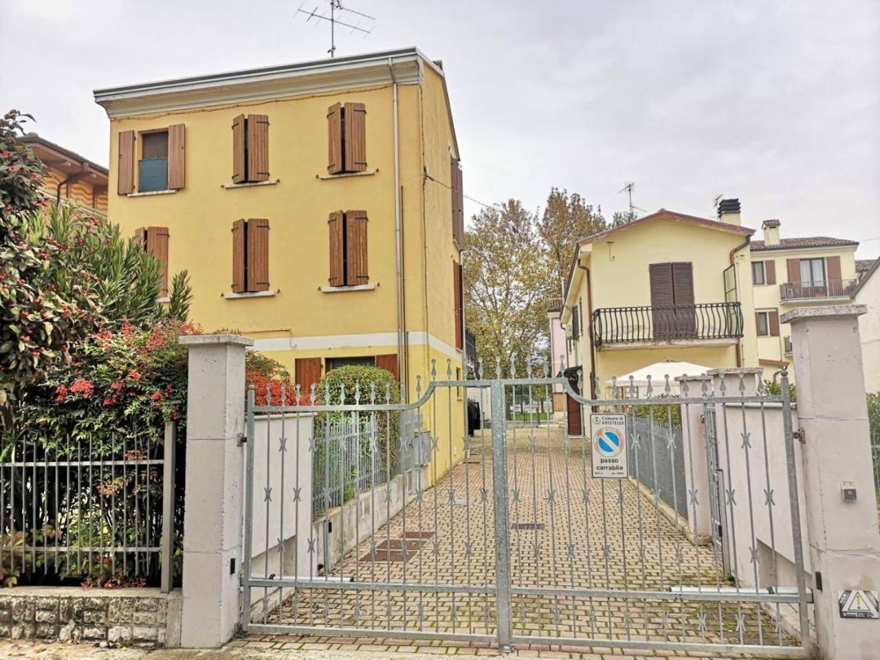 2 rooms Apartment in Quistello, Italy No. 108389