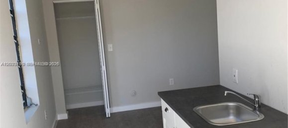 259.38m² Villa for rent in Miami, Miami-Dade, Florida, USA № 614954 5