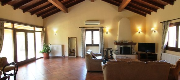 4 bedrooms Villa in Corfu, Greece No. 8214 4