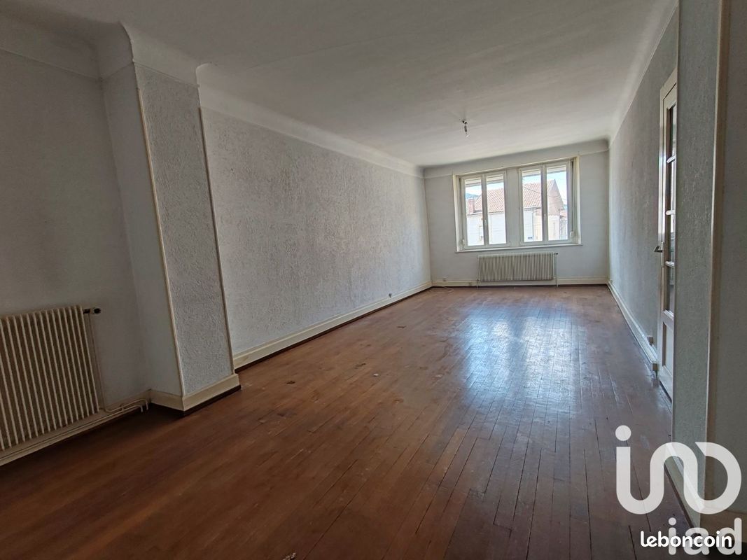 Casa de 5 dormitorios en Raon-l'Etape, France No. 252182