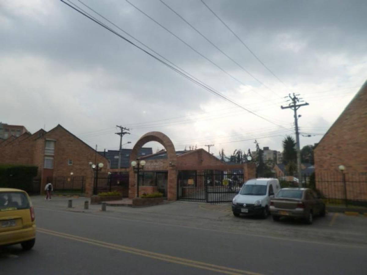 3 Schlafzimmer Haus in Bogota, Colombia, Nr. 11904