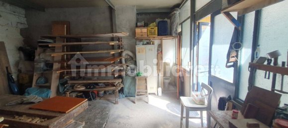 75m² Warehouse in Naples, Italy No. 9786 18