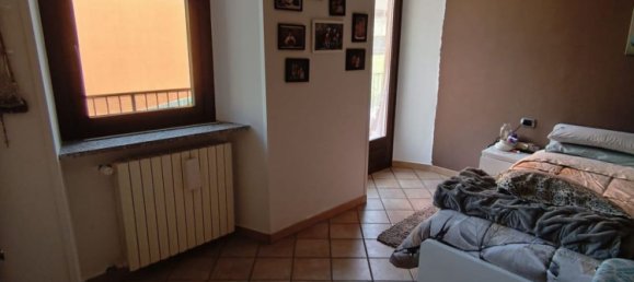 4 غرف نوم شقة في Borgosesia, Italy رقم 371223 4