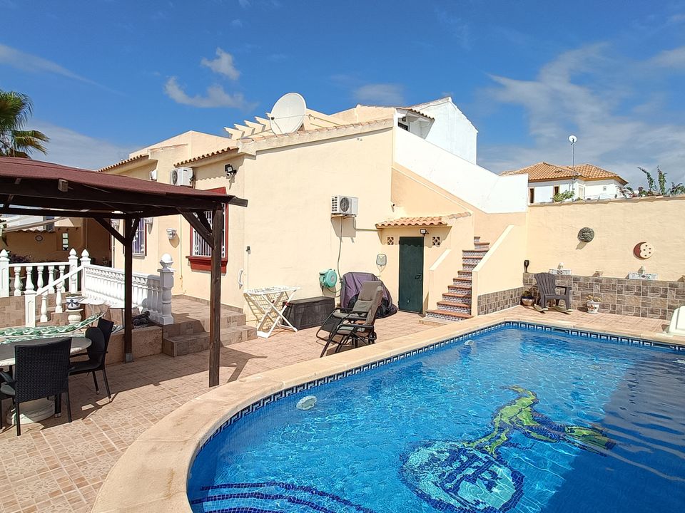 2 Schlafzimmer Stadthaus in Alicante, Spain, Nr. 190714