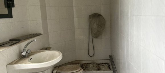 Дом с 5 комнатами в Перинальдо, Италия № 79850 23