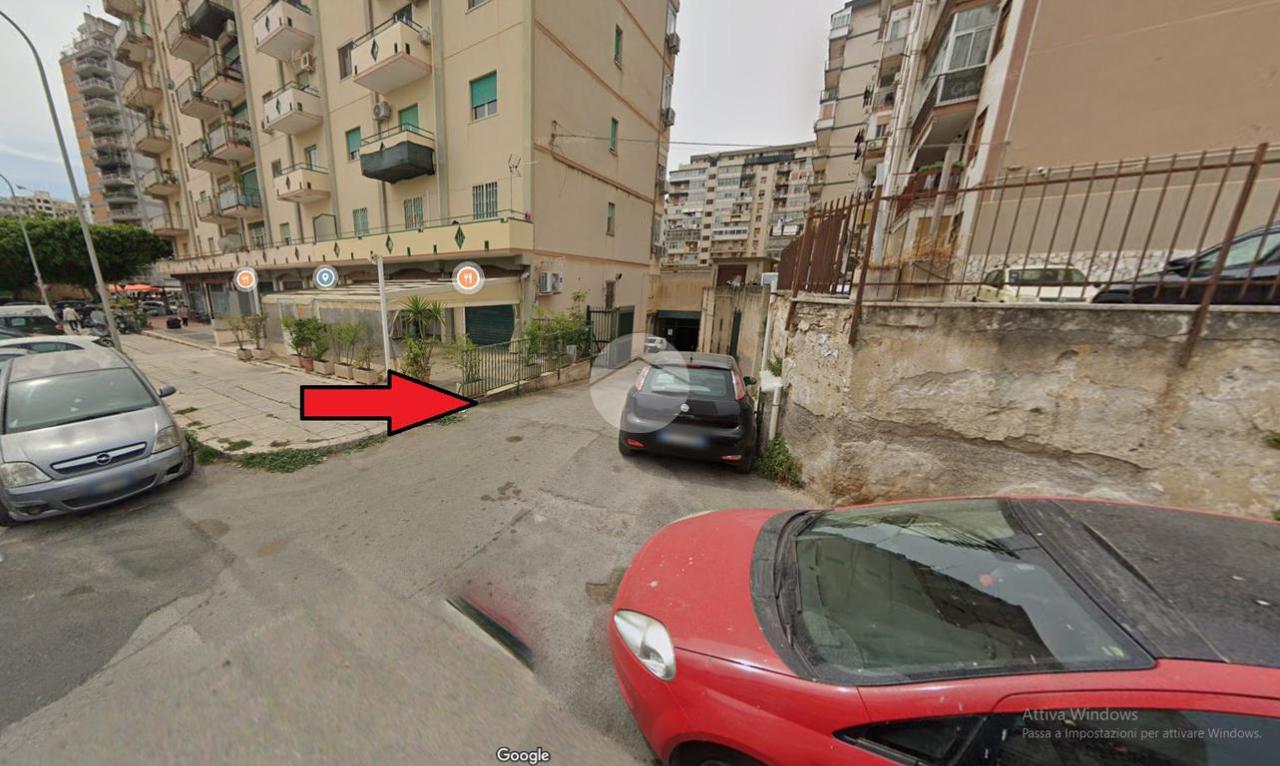 Garaje de 1 habitación en Palermo, Italy No. 143410