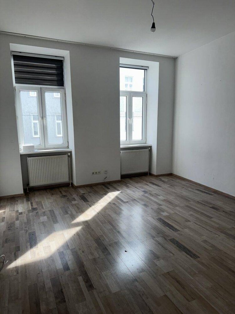 2 rooms Apartment in Favoriten, Austria No. 220430