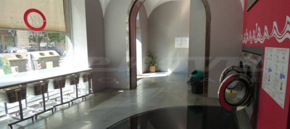 2-salle Propriété commerciale à Rome, Italy No. 219387 3