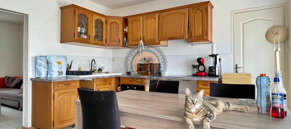 4 bedrooms Building in La Fere, France No. 90139 9