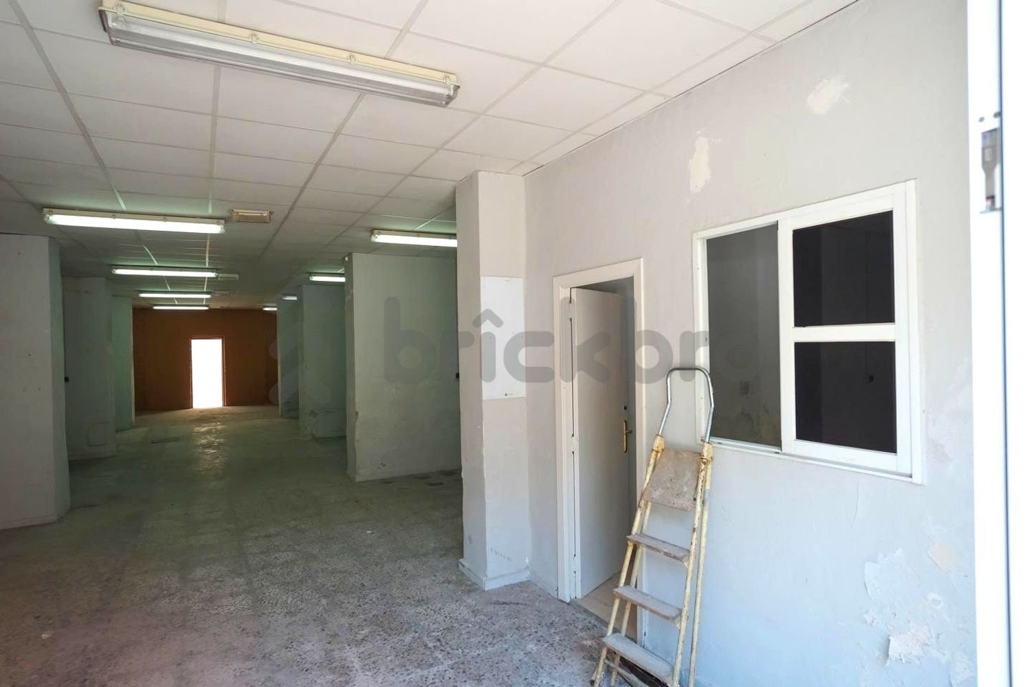 Propiedad comercial en Valencia, Spain 182 m² No. 150149