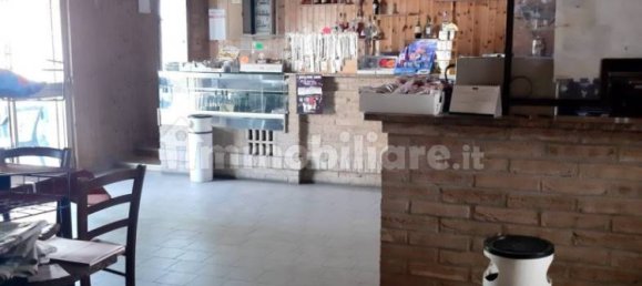 2 rooms Commercial property in Poggio Rusco, Italy No. 6704 3