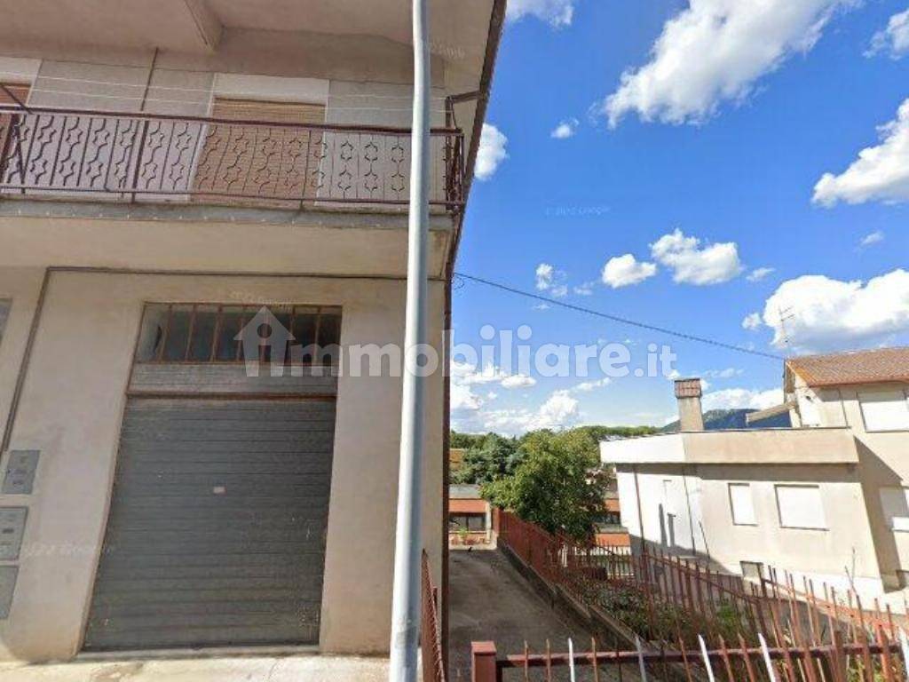 3 bedrooms Apartment in Rignano Flaminio, Italy No. 10529