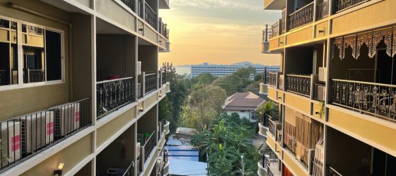 2 bedrooms Apartment in Pattaya, Thailand No. 20122 20