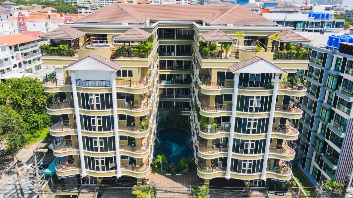 2 bedrooms Apartment in Pattaya, Thailand No. 20122